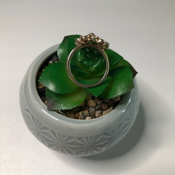 Ring - Picture 4 of 4